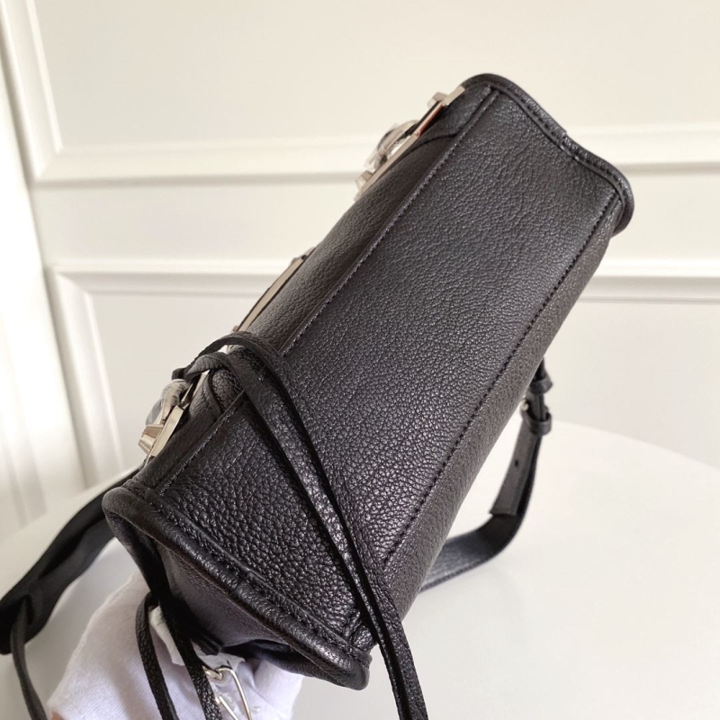 Ba1en*iaga classic city bags